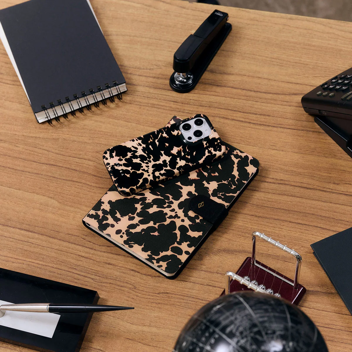 Betty - Samsung Galaxy S25 Edge Case