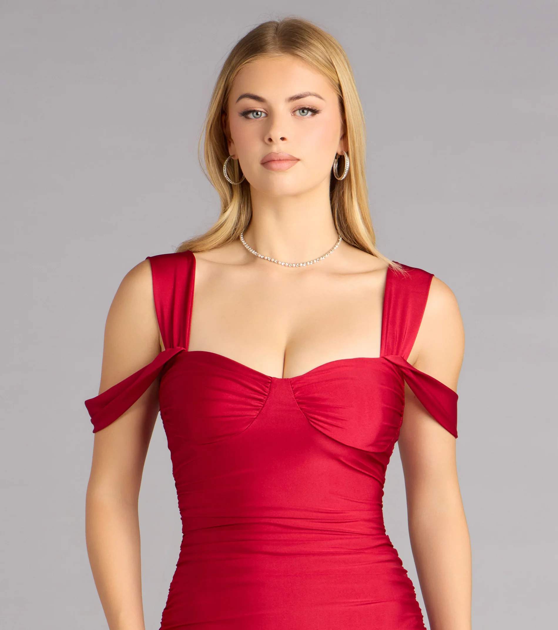 Dare To Stun Cold-Shoulder Bodycon Mini Dress - luluinthesky