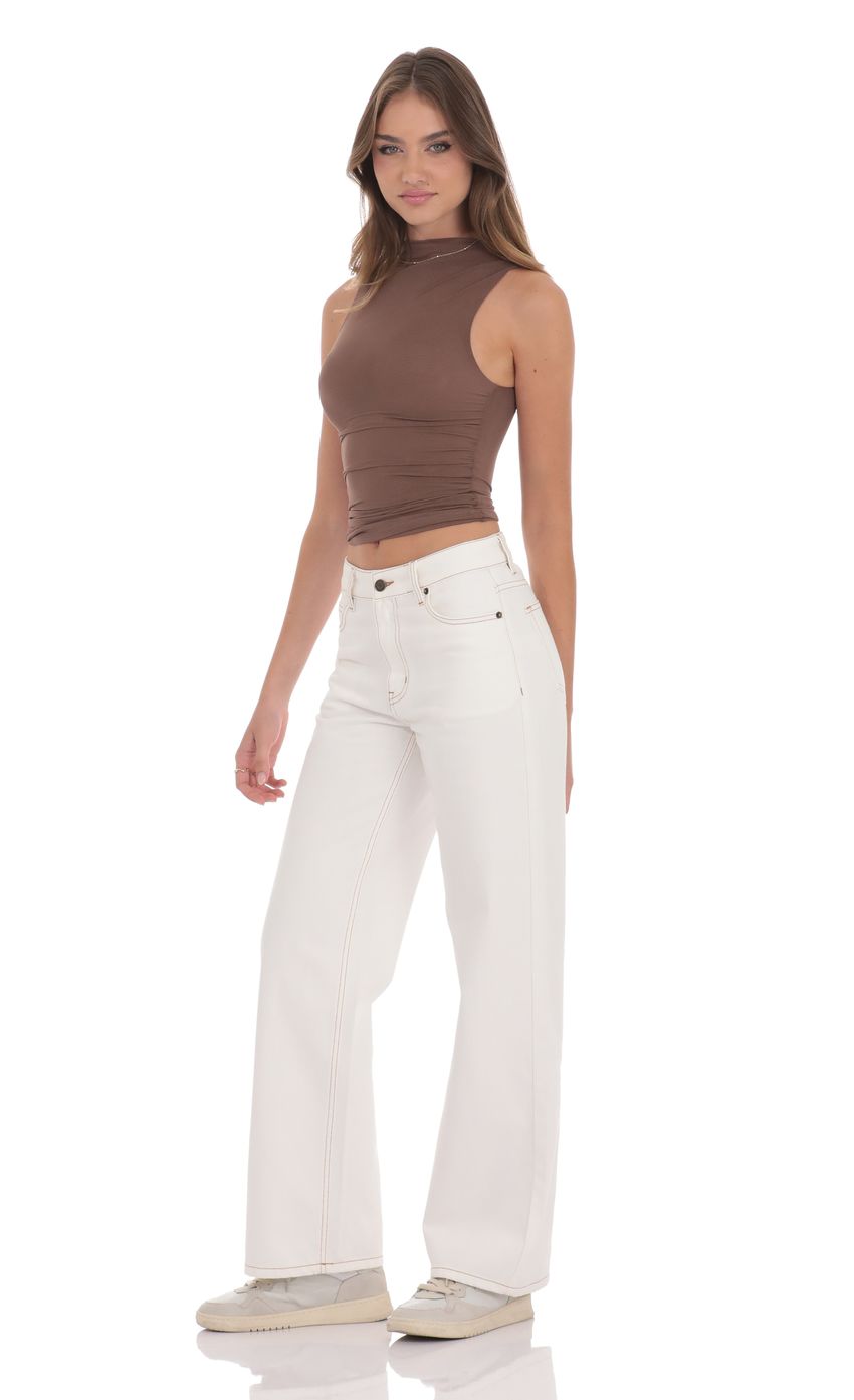 Relaxed Mid-Rise Jeans in White