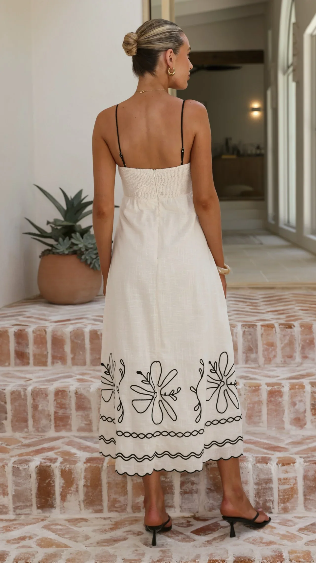 Mira Maxi Dress - White/Black