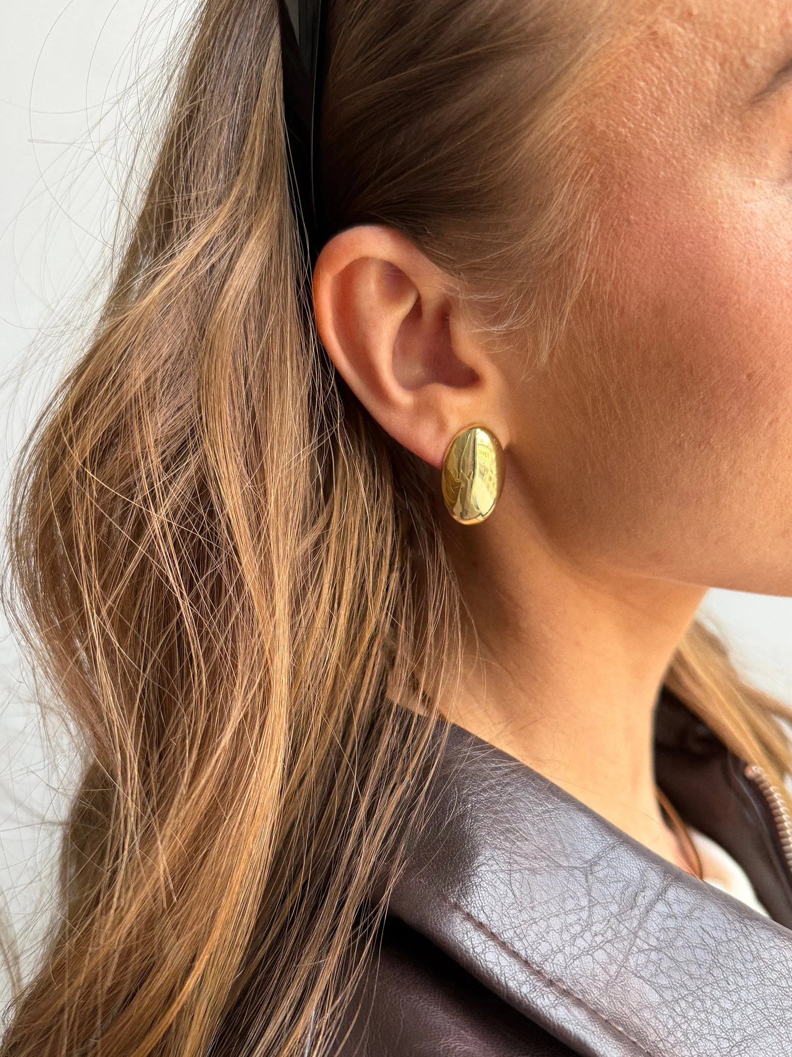 Diane Gold Stud Earrings - Gold