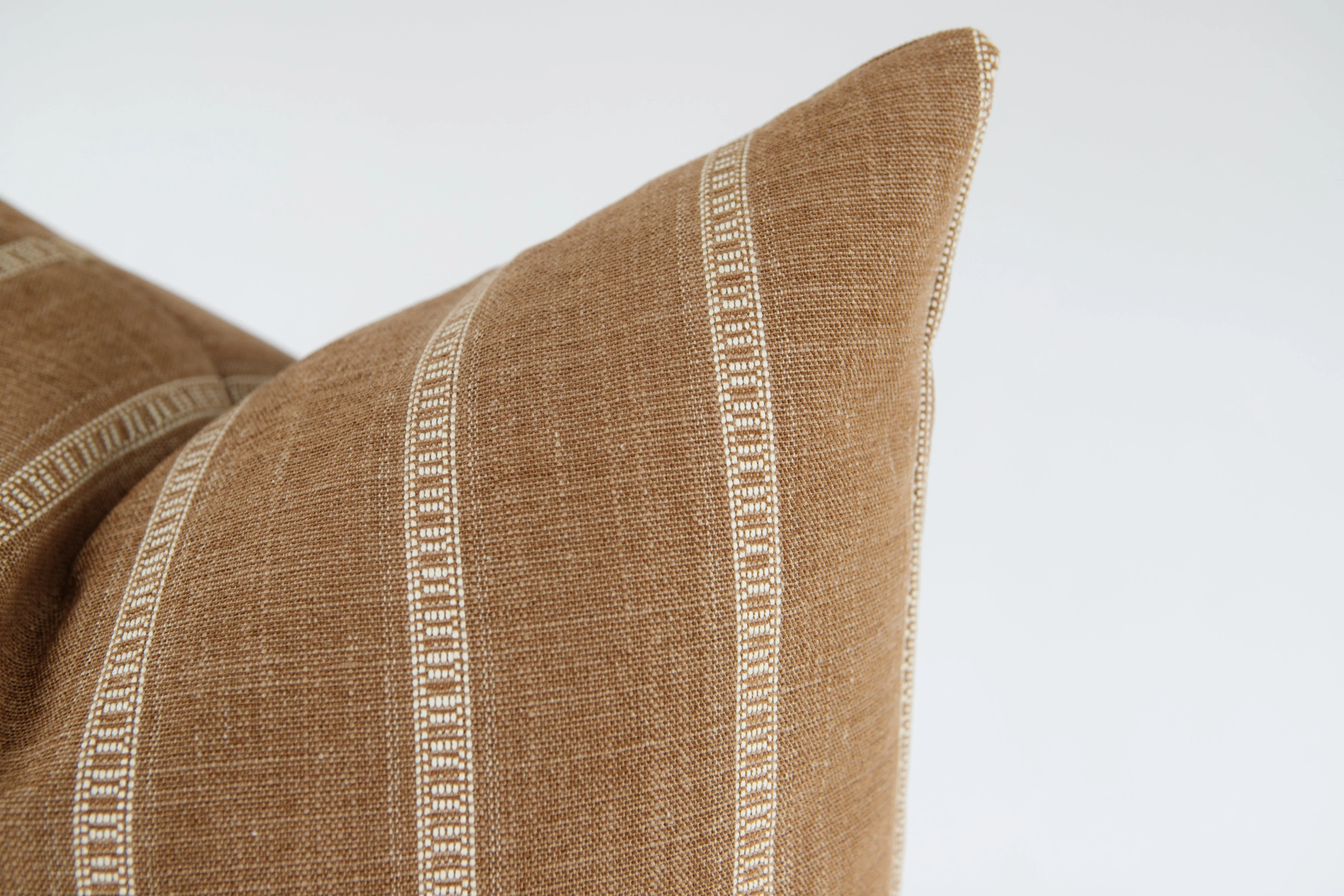 Kyrstan Pillow Cover - lemrro