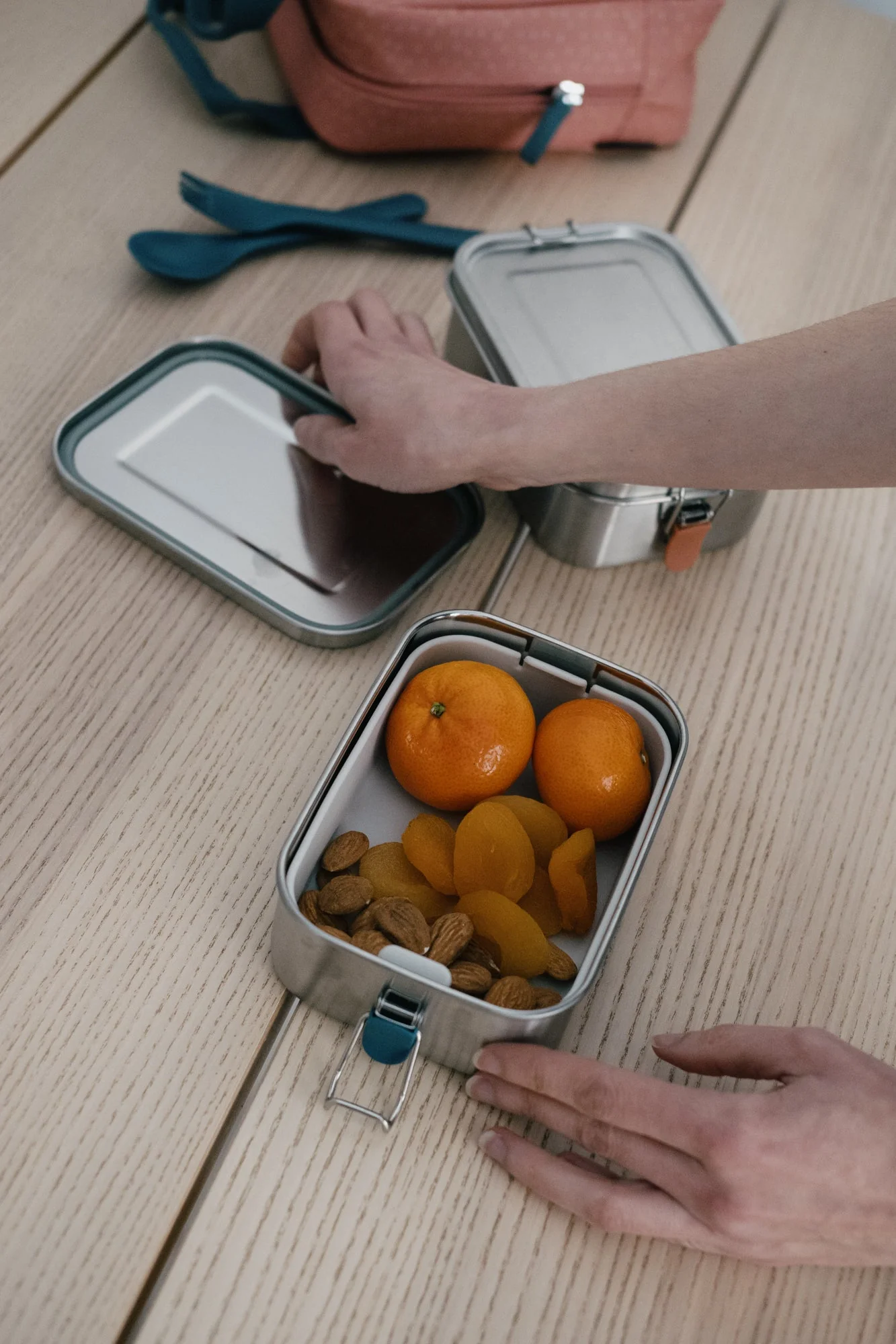Vogeelle Stainless Steel Lunch Box with heat safe insert - Blue Abyss