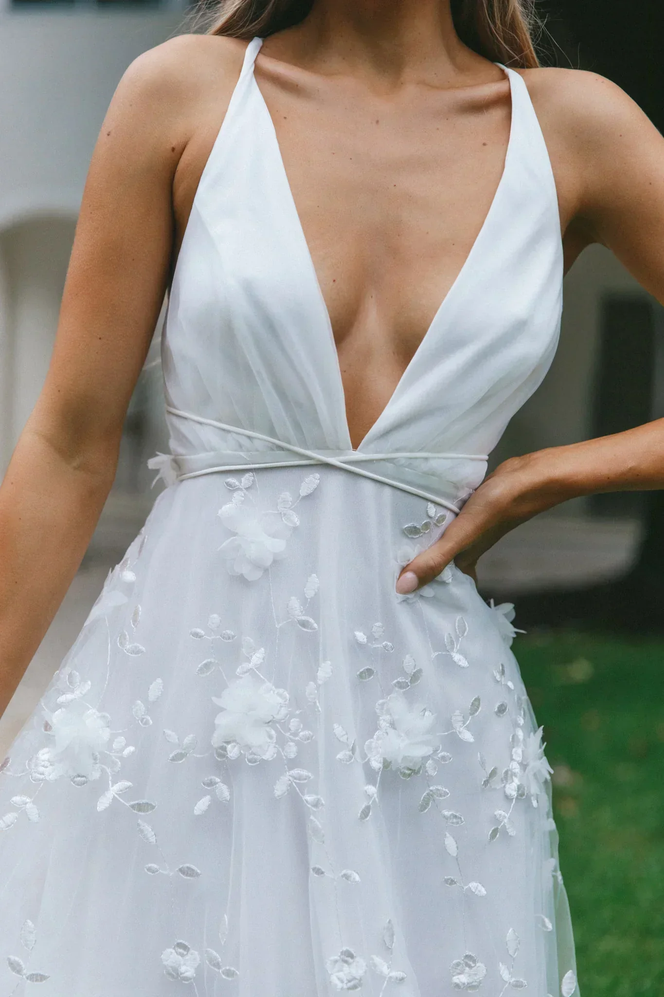 Sheri V-Neckline Embellished Midi Dress White