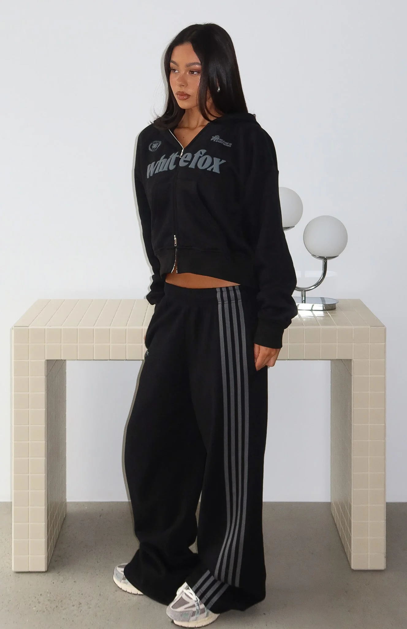 Release 15 Asalia Wide Leg Sweatpants Black