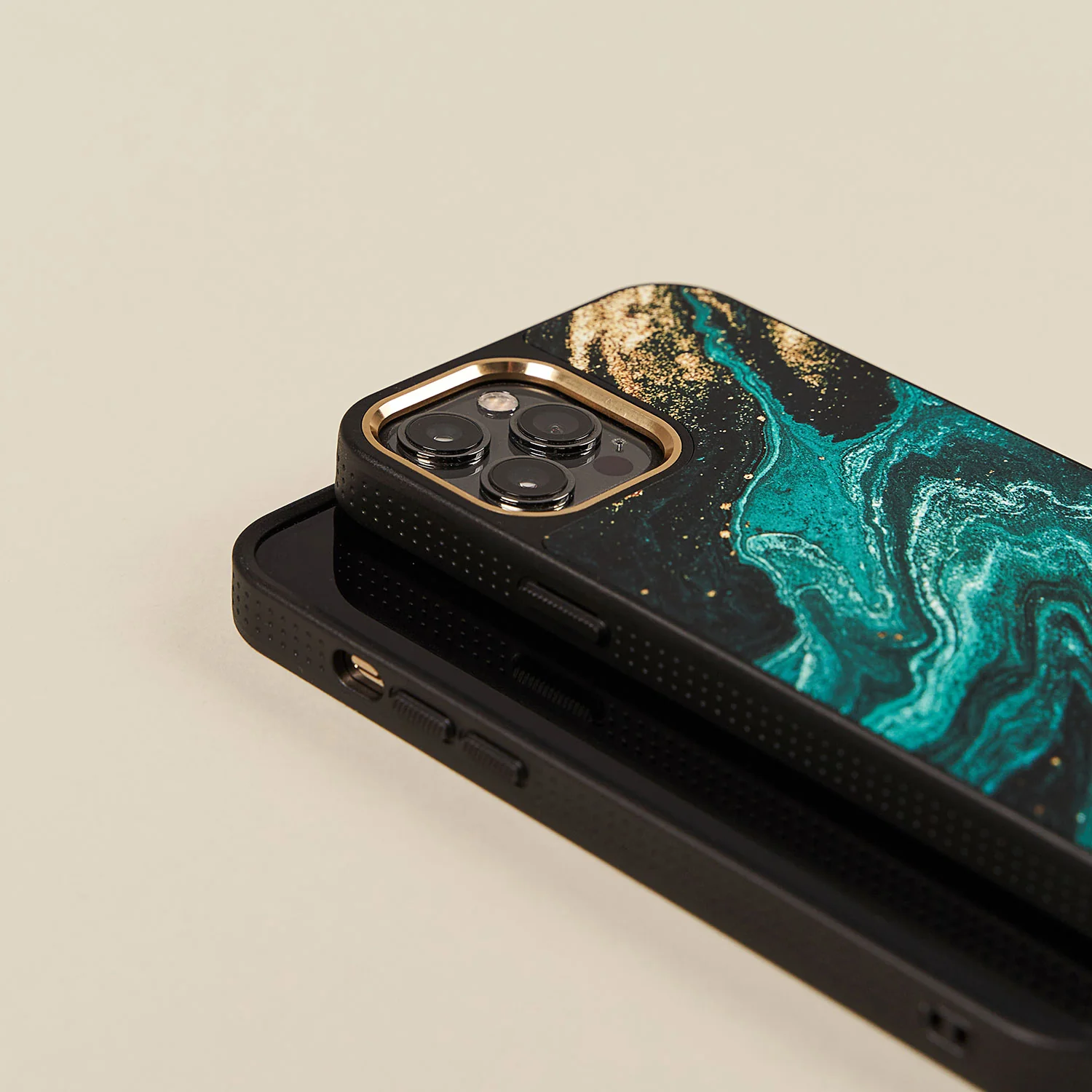 Emerald Pool - Elegant iPhone 11 Pro ケース