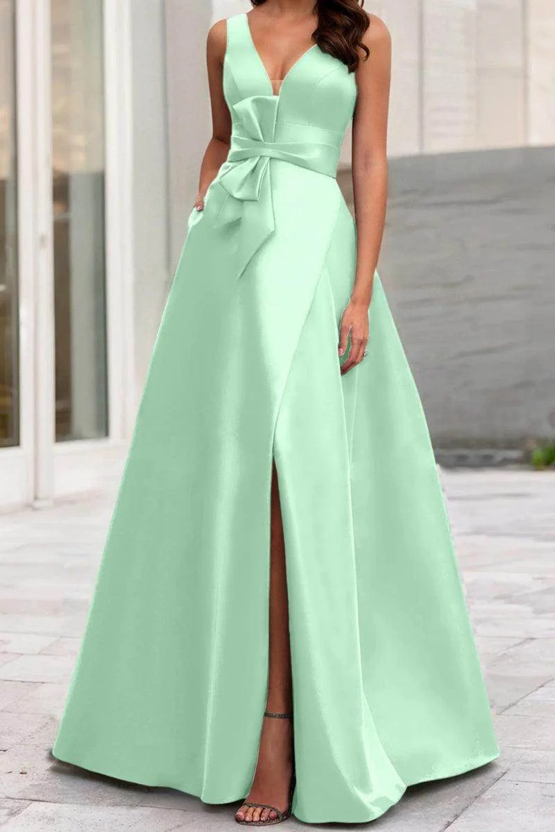 A Line V Neck Sleeveless Mother Of The Bride Dresses CM0341