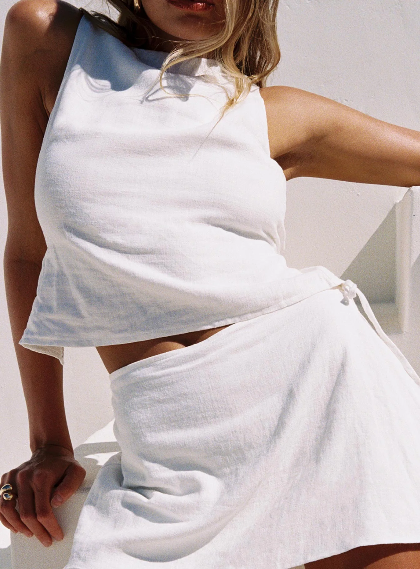 Penelopie Backless Top White