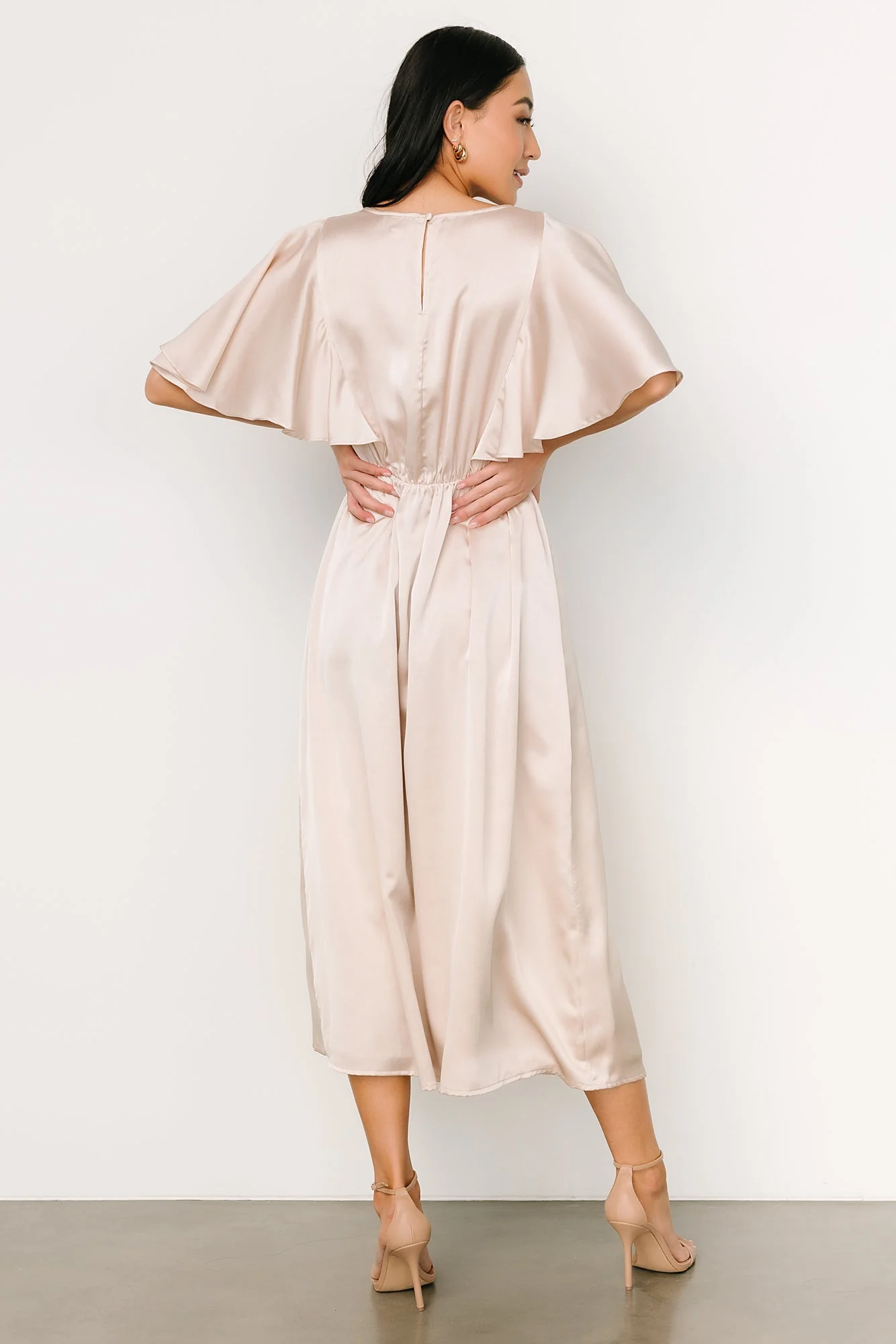 Cinta Satin Midi Dress | Champagne - luluinthesky