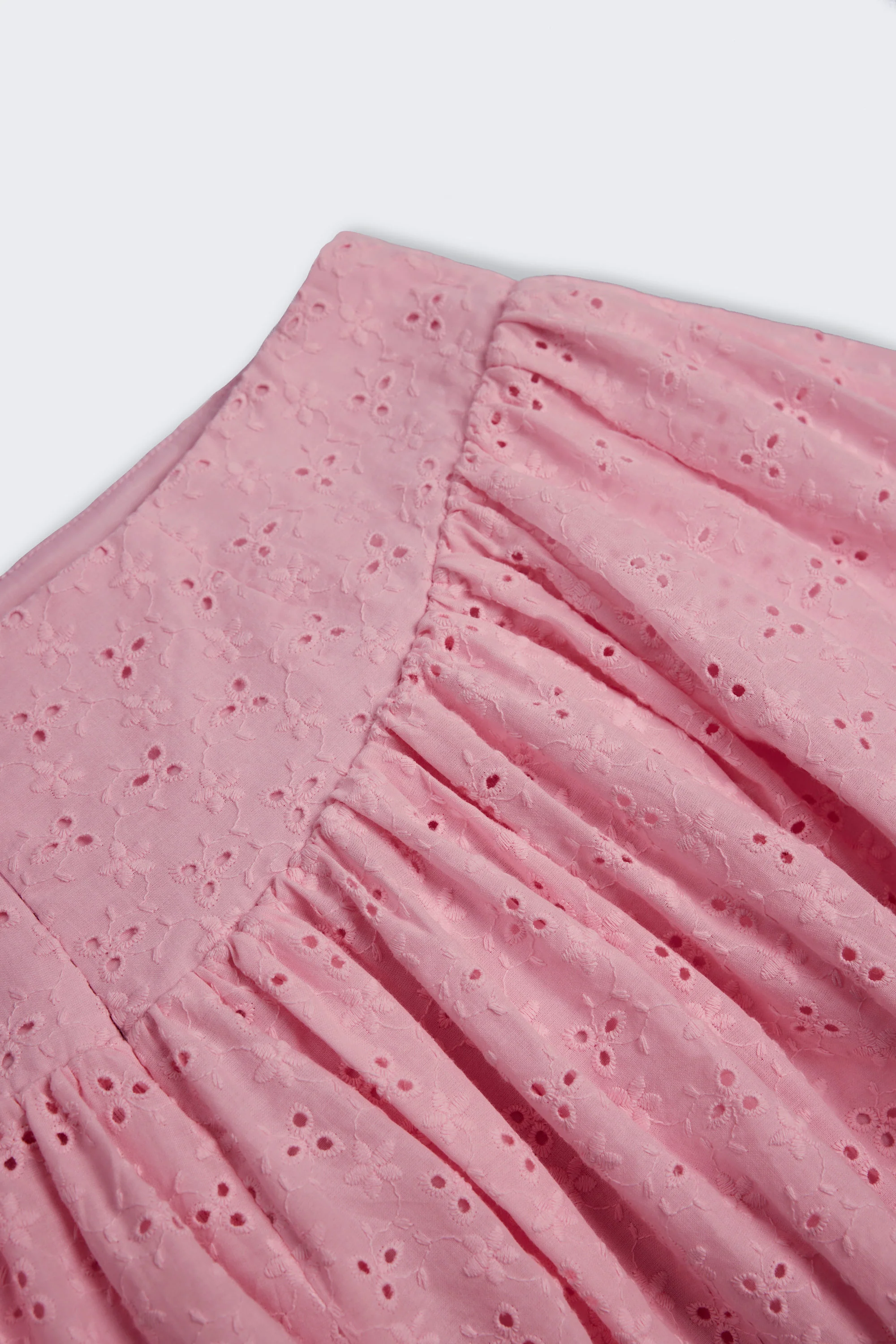 Bow-Detail Broderie Anglaise Mini Skirt in Soft Pink