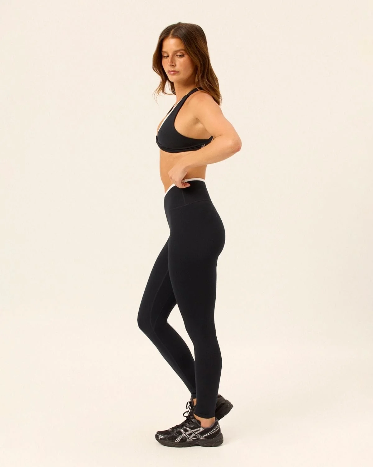 Serenity Dip Leggings | Black Two Tone