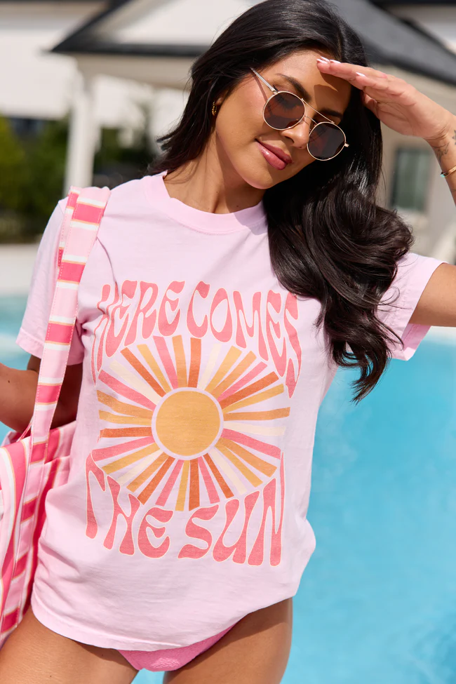 Here Comes The Sun Light Pink Graphic Tee