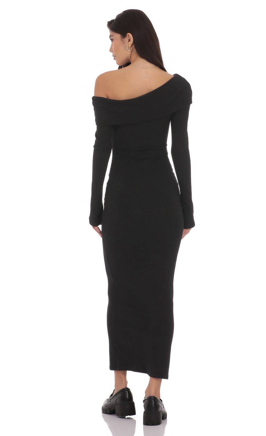 Ribbed Off Shoulder Maxi Dress in Black