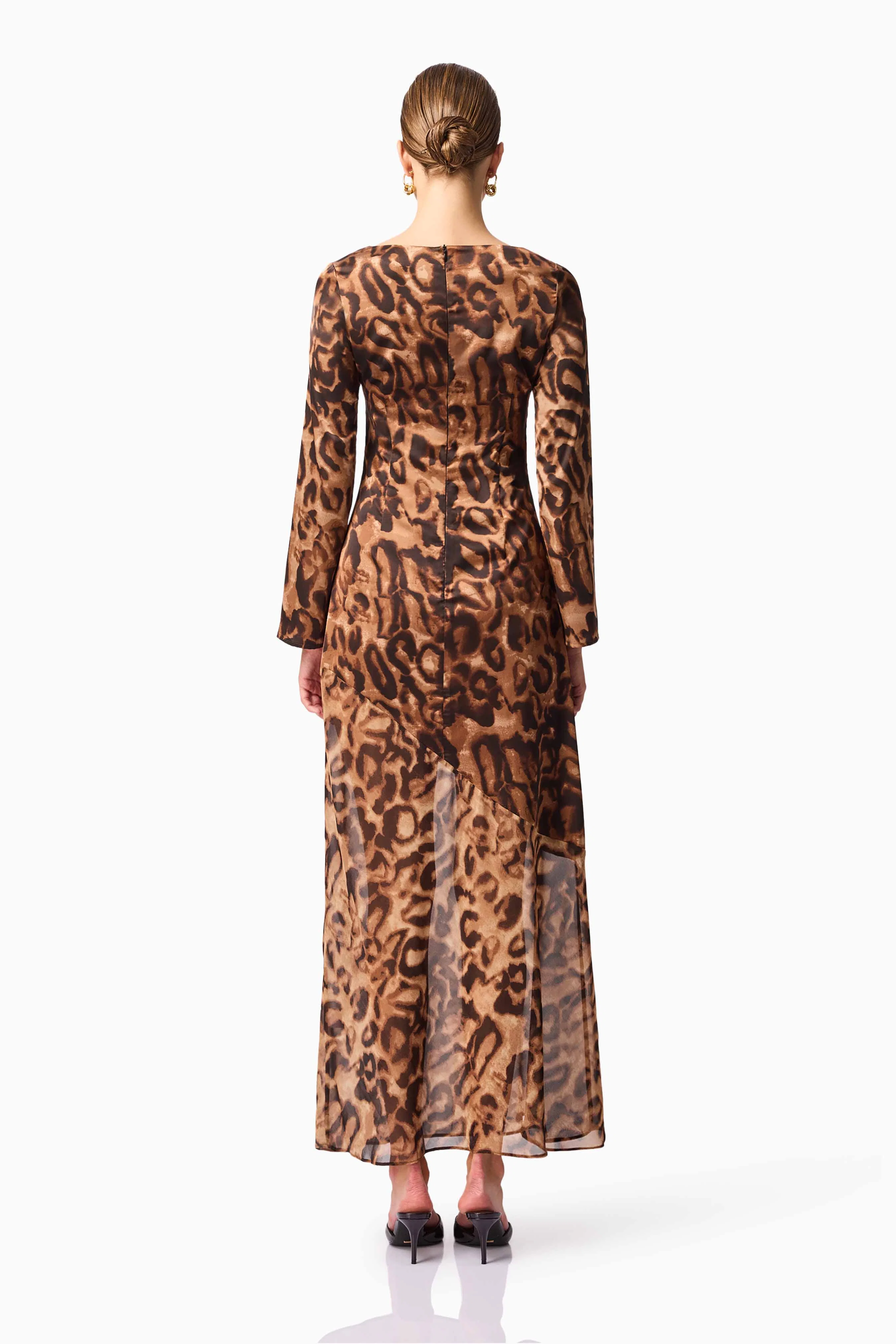 CURAAE Zali Long Sleeve Maxi Dress in Leopard Print