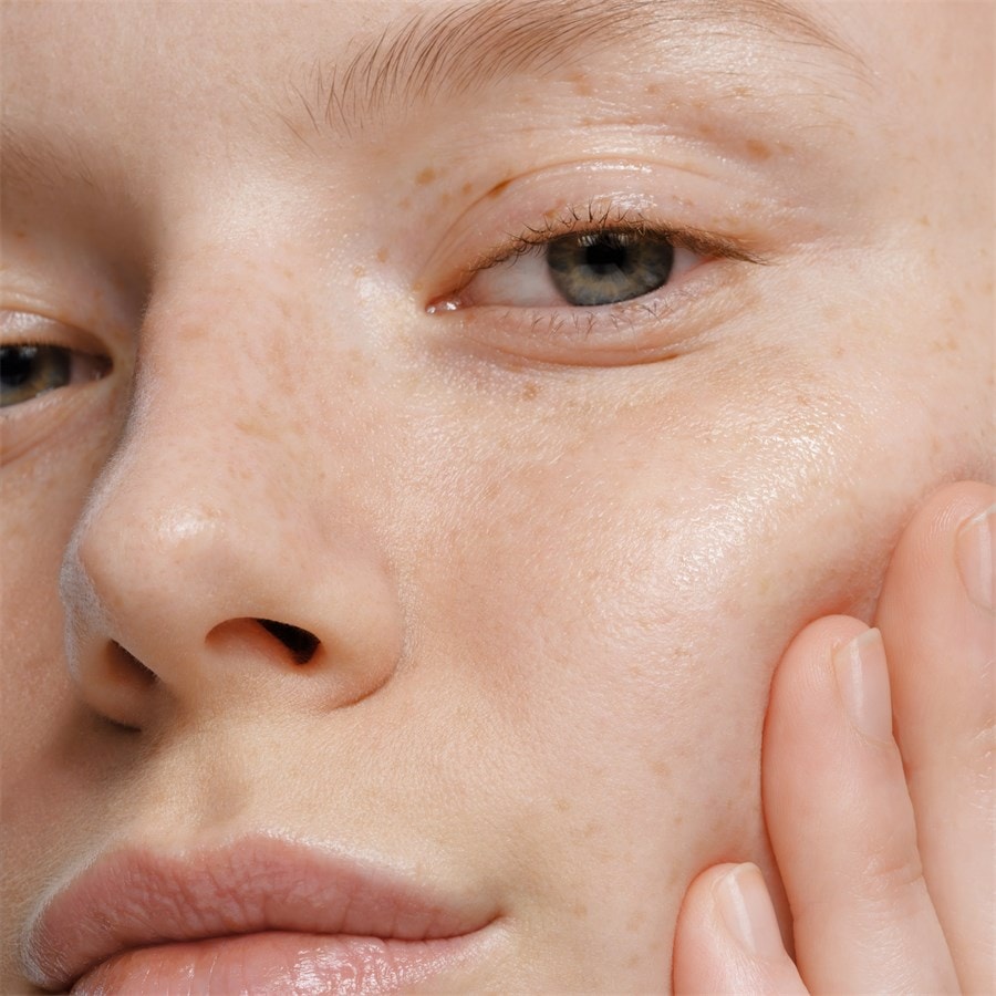 MÁDARA Serum Botanic Niacinamide Alternative Serum 5 w 1