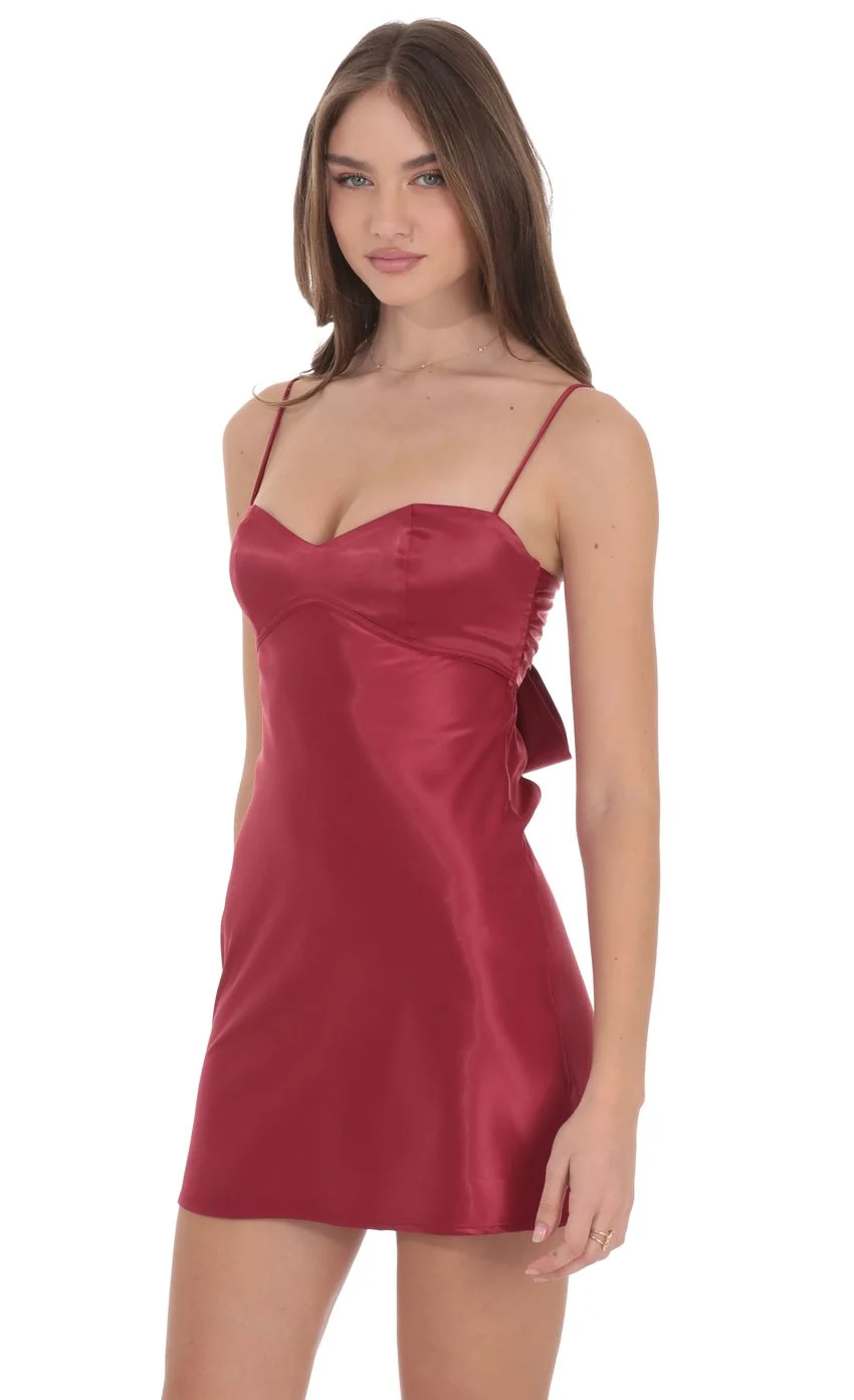 Satin Sweetheart Neck Dress in Wine