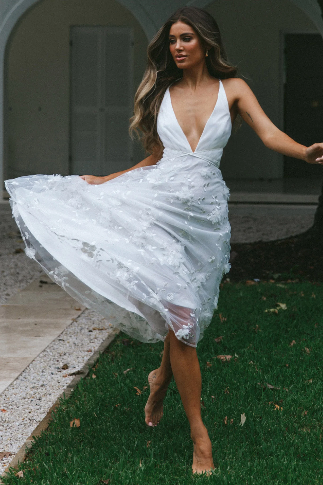 Sheri V-Neckline Embellished Midi Dress White