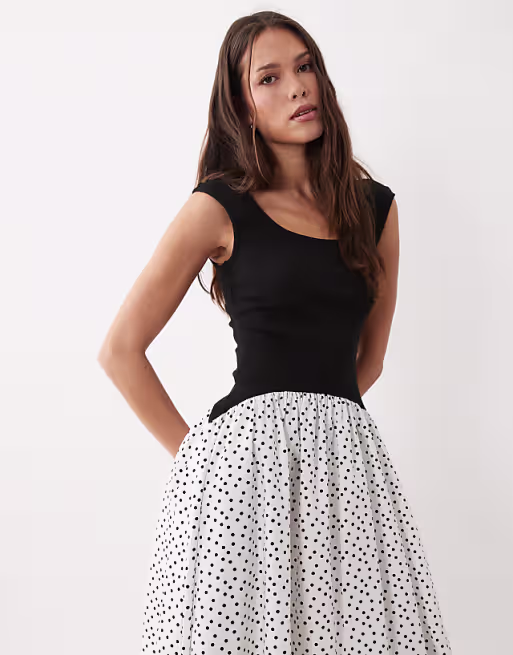 sleeveless scoop neck hybrid maxi dress in mono spot