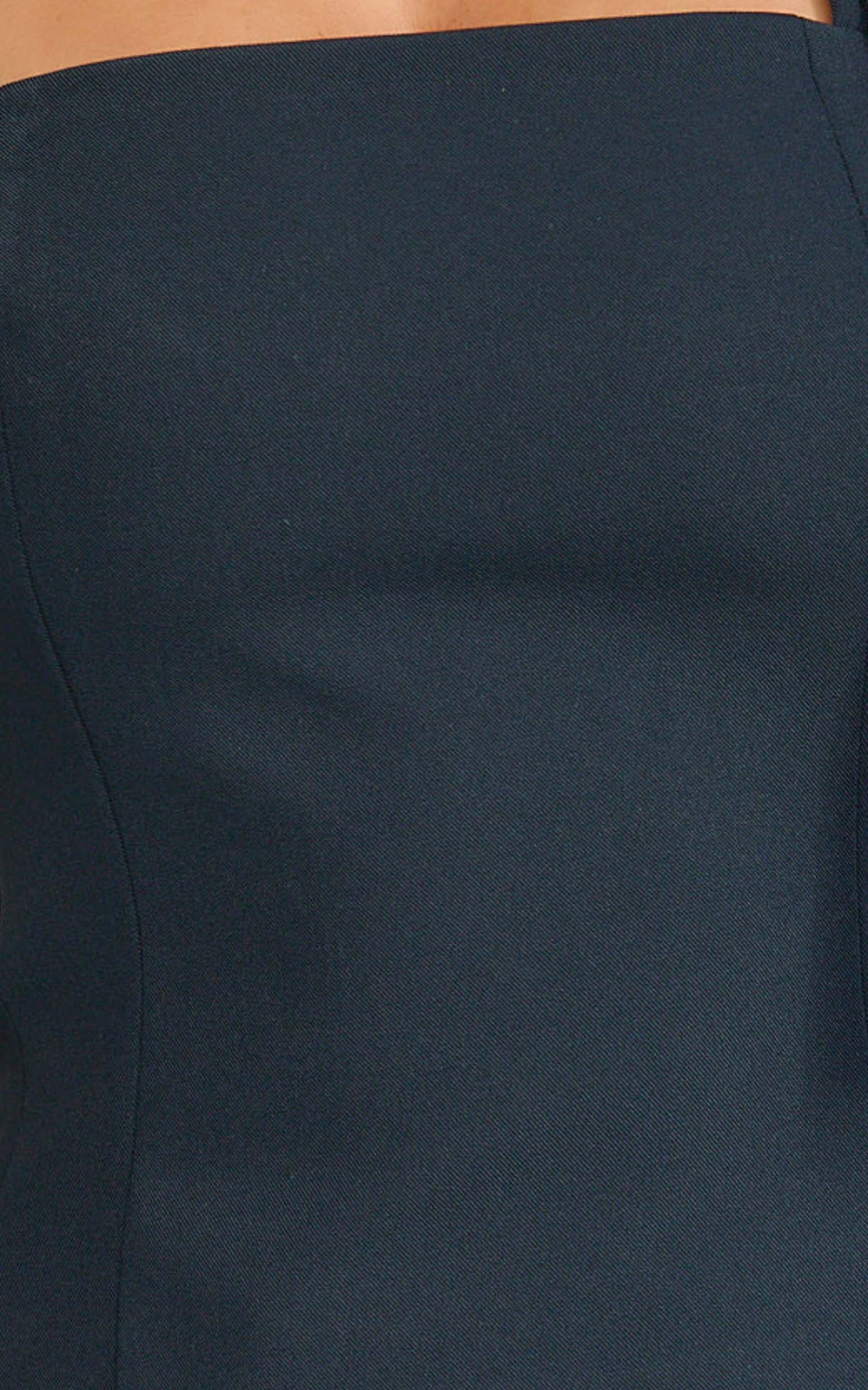 Tyler Top - Adjustable Halter Fitted Top in Navy