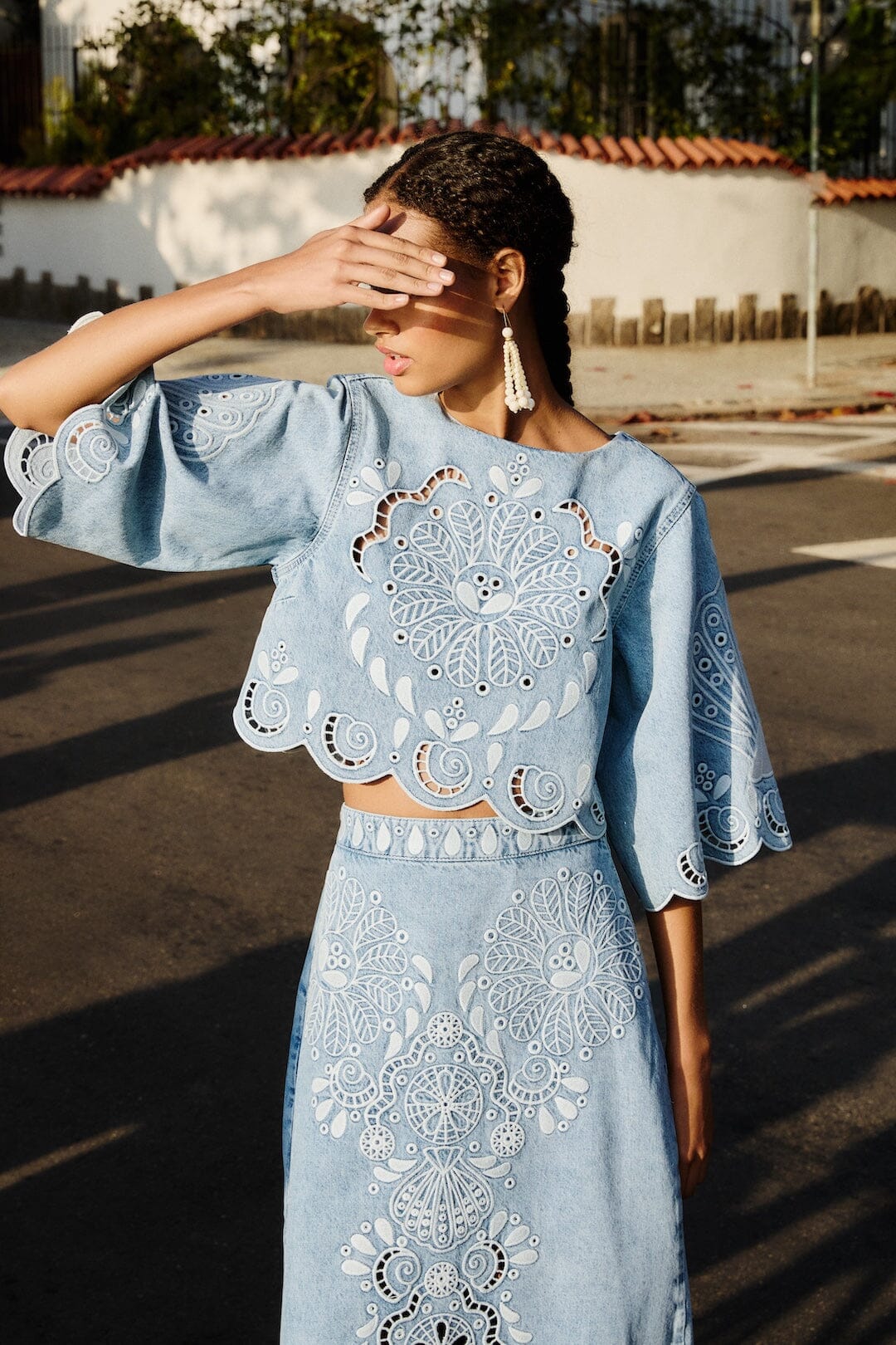 FARM Rio Denim Richelieu Kimono Sleeves Cropped Blouse