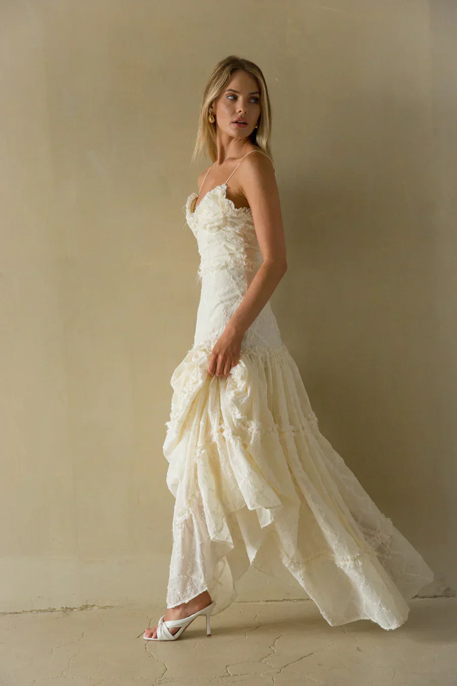 Percy Lace Maxi Dress - luluinthesky