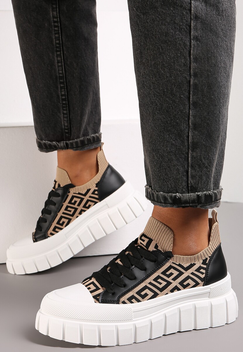 Biało-Beżowe Sneakersy na Tłoczonej Platformie z Geometrycznym Wzorem Votah