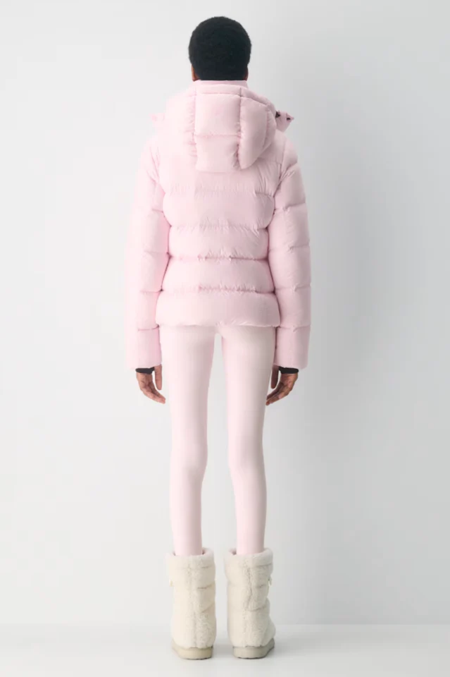 Aritzia The SuperSnug Puff