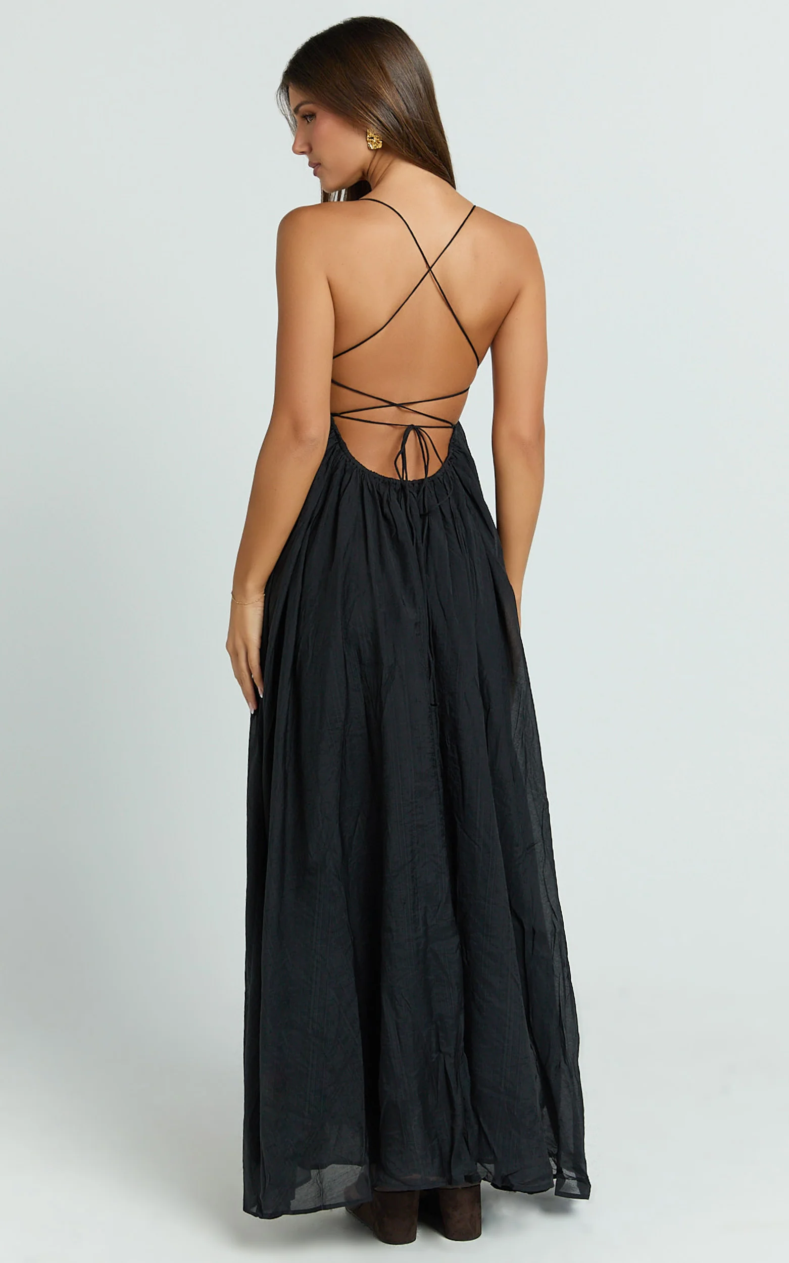 Kourtney Maxi Dress - Plunge V Neck Fit And Flare Dress in Black