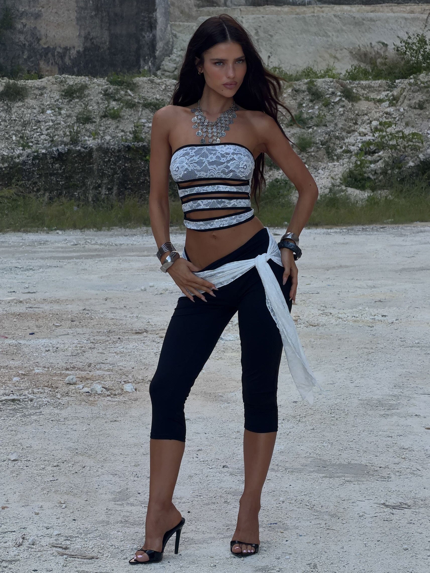 LULIAN CAPRI PANT BLACK