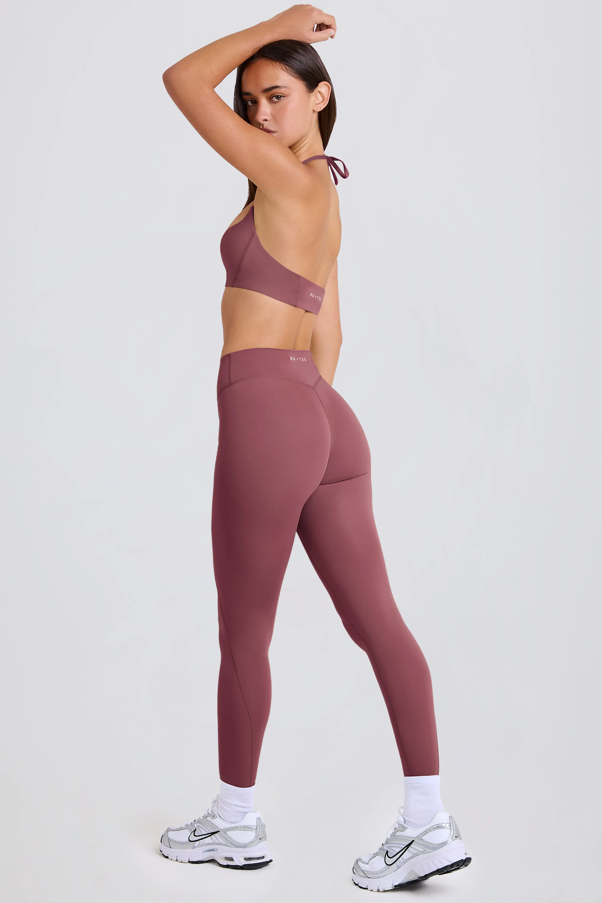 Four-Way Stretch High-Waist Leggings in Acai