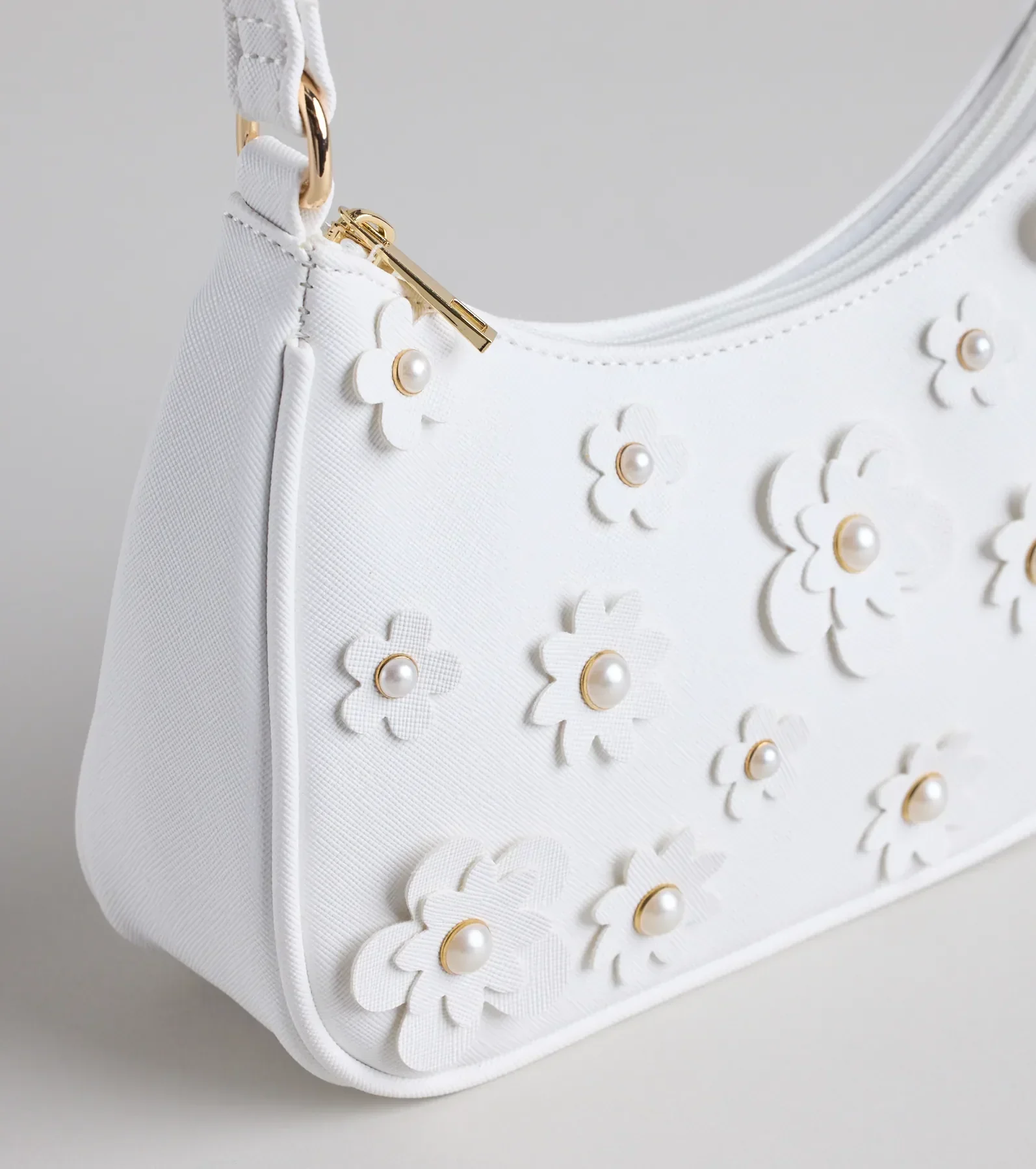 Polished Blooms Flower Pearl Shoulder Bag