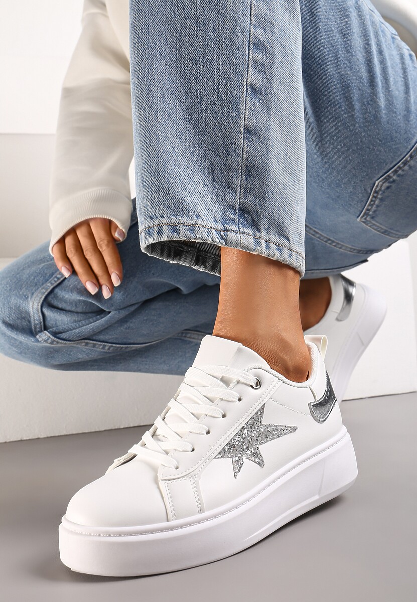 Czarne Sznurowane Sneakersy na Niskiej Platformie z Brokatowymi Wstawkami Cominia