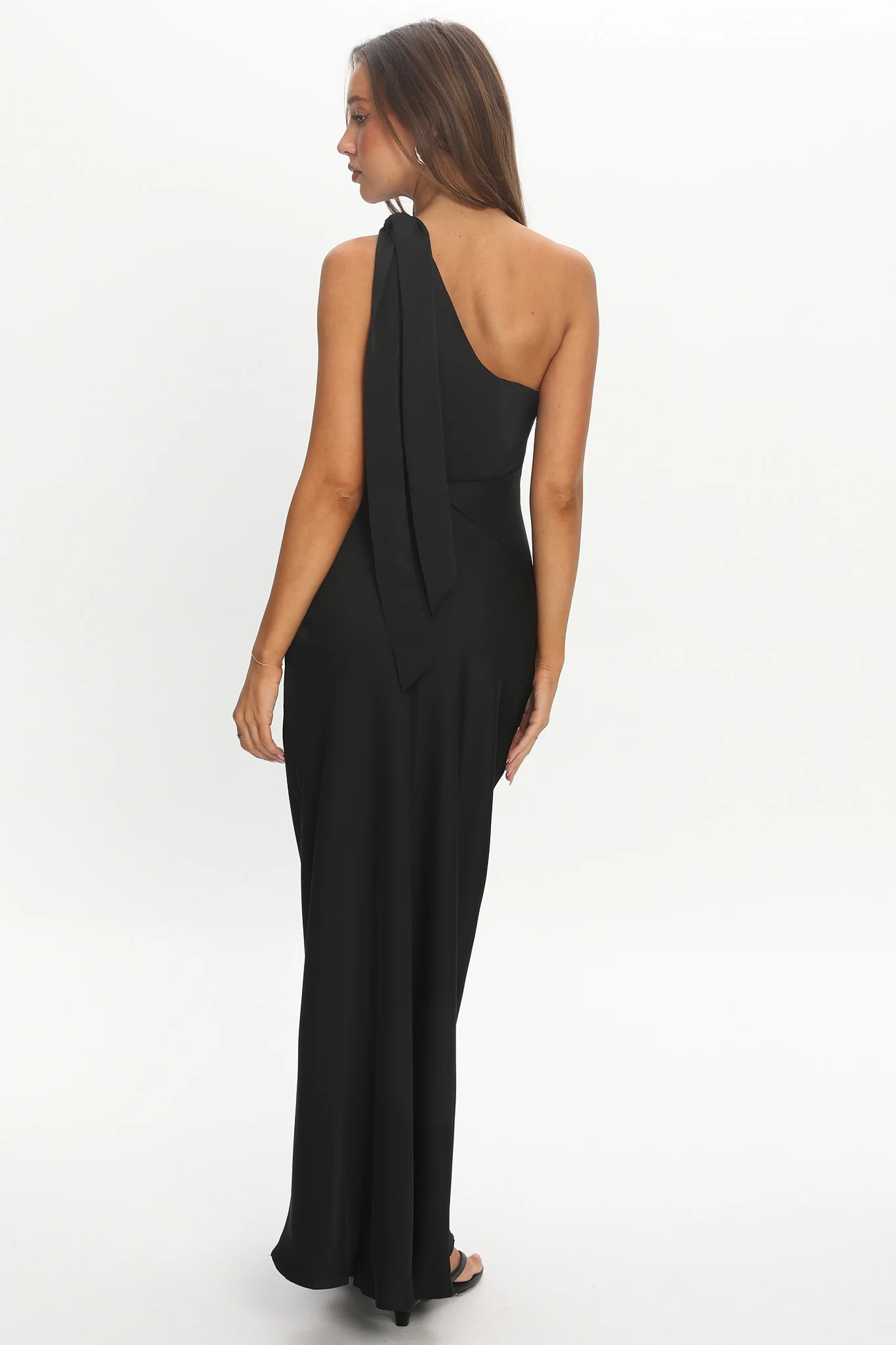 Robertah One-Shoulder Bow Maxi Dress Black - luluinthesky