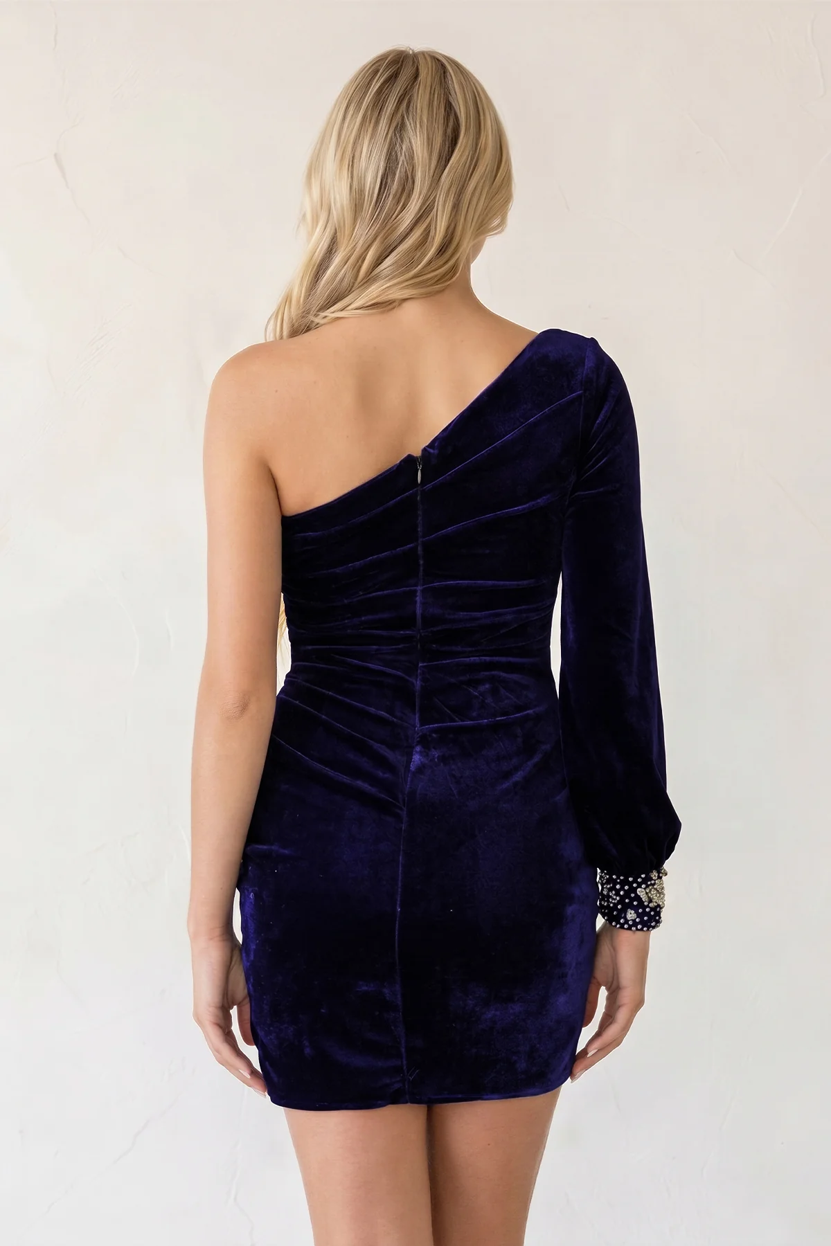 Navy Blue Sheath One-Shoulder Long Sleeve Homecoming Dress