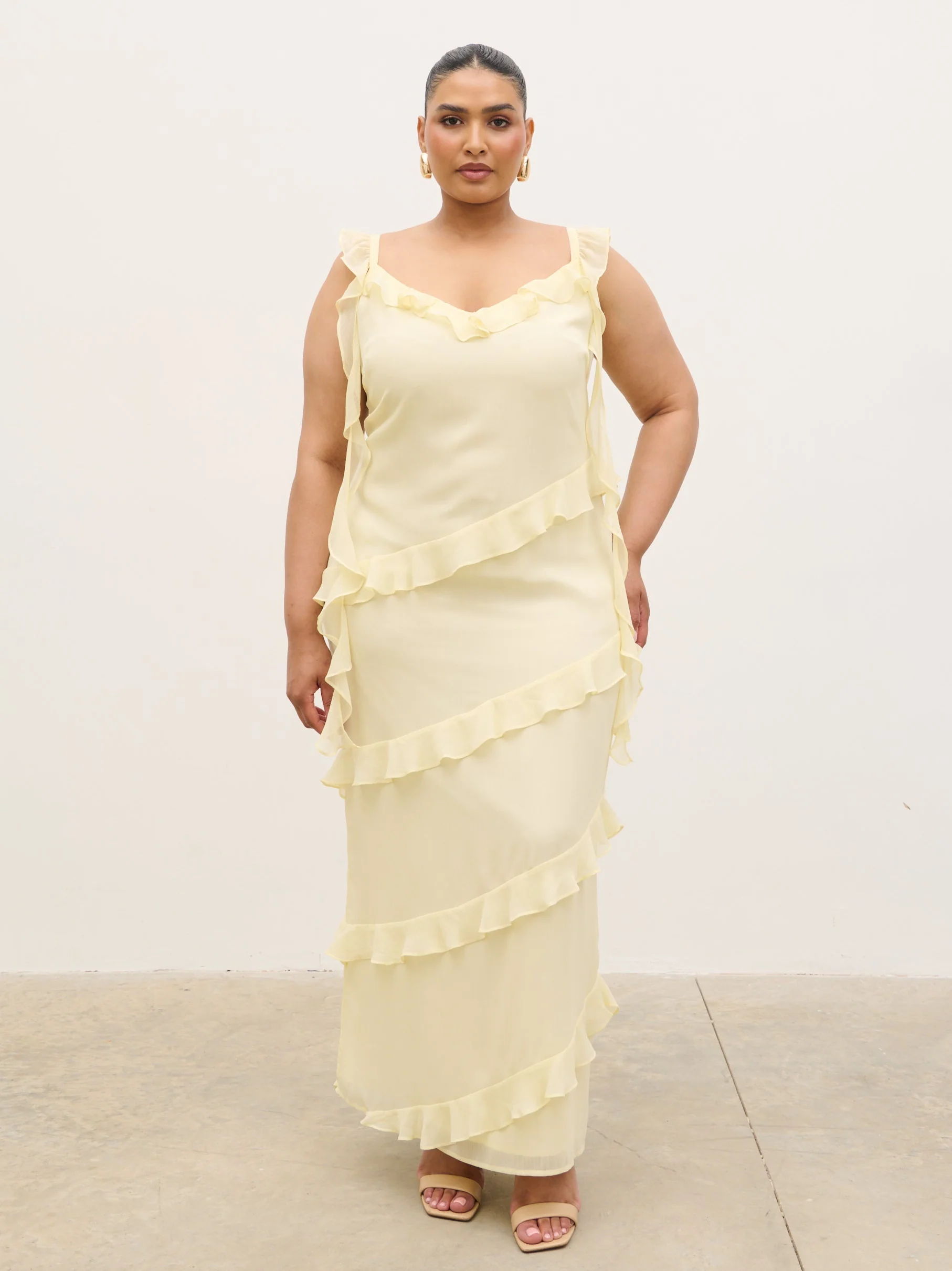 Rue Ruffle Maxi Dress Curve - Lemon
