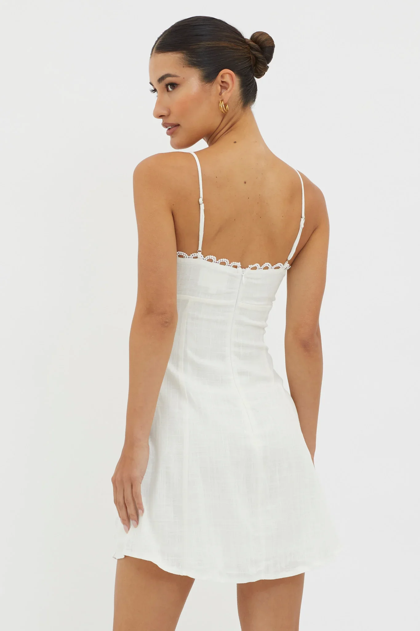 Chamberlain Scallop Trim Mini Dress White - luluinthesky