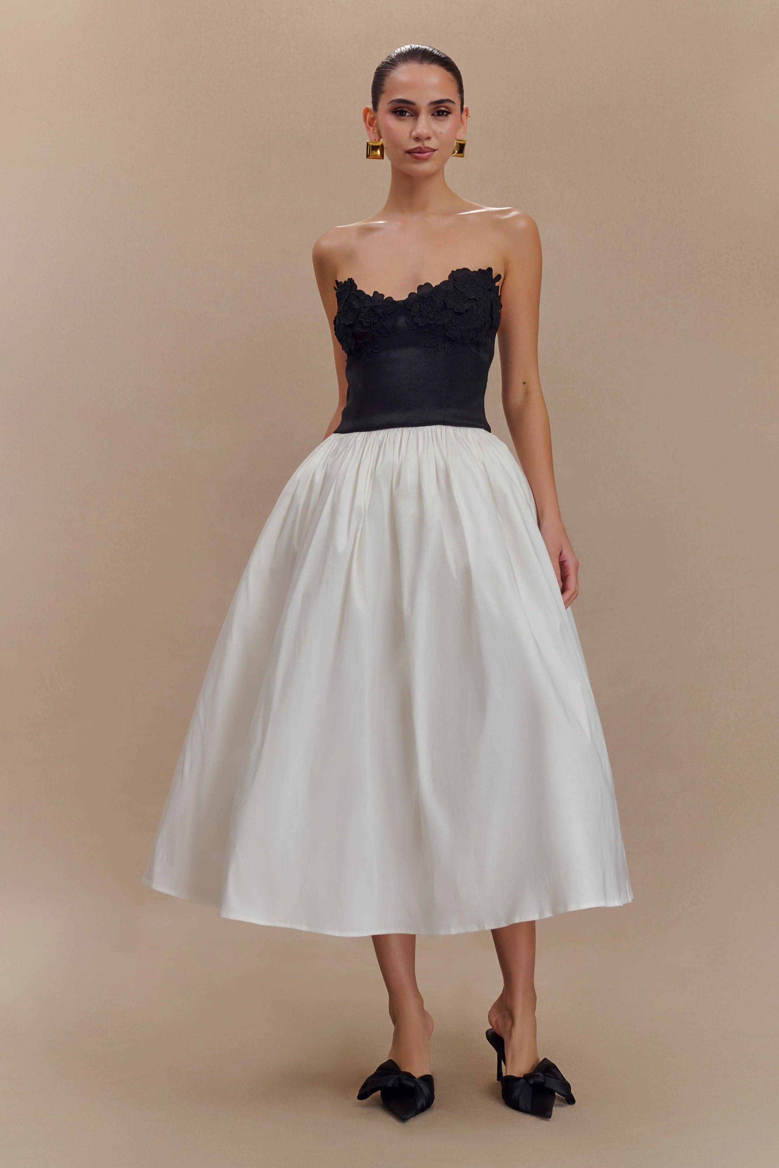 Elyssa Embroidered Contrast Midi Dress - Black/White