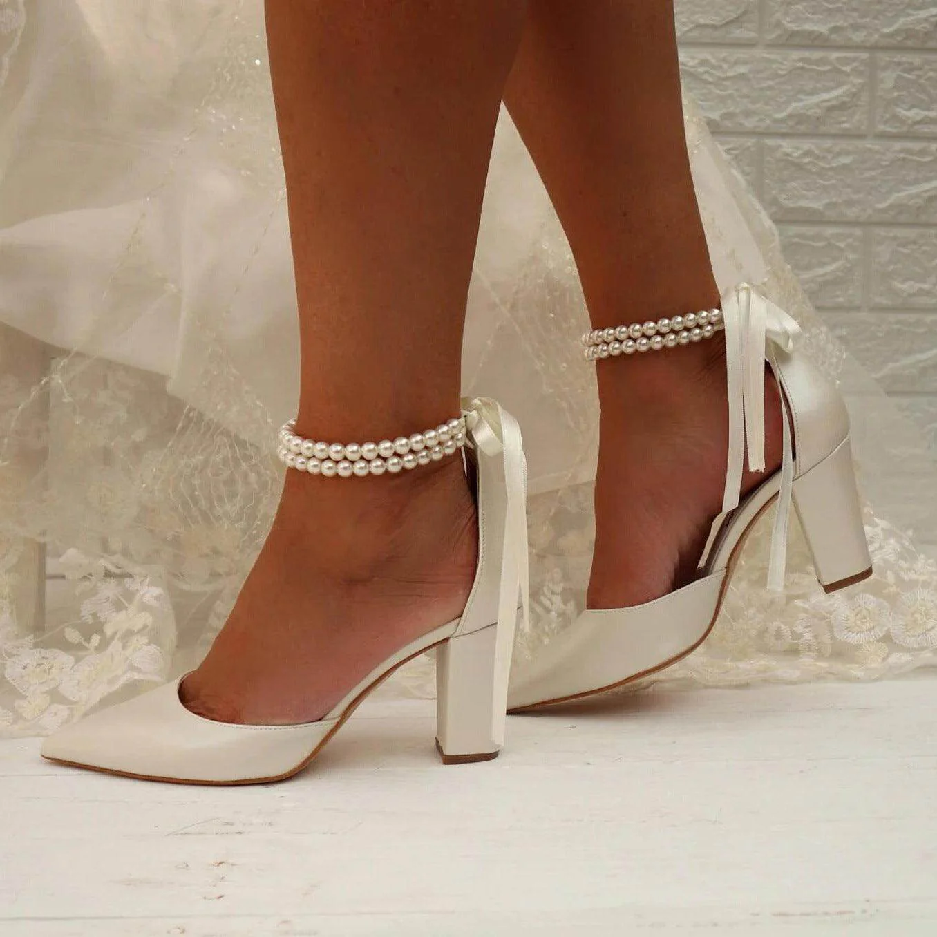 Pearl  white Satin Pointy  Block Heels 708400120081