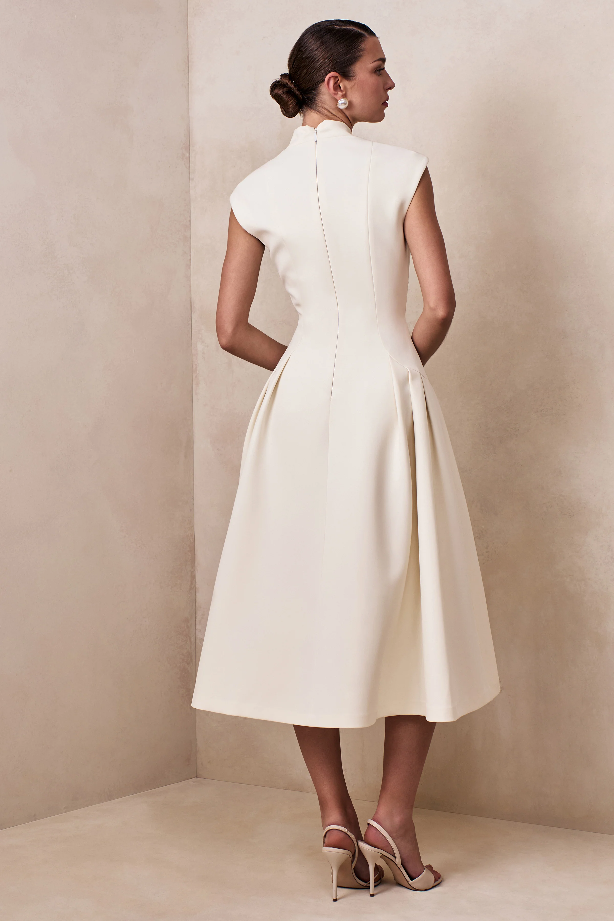 Kylen | Cream V-Neck Midi Dress