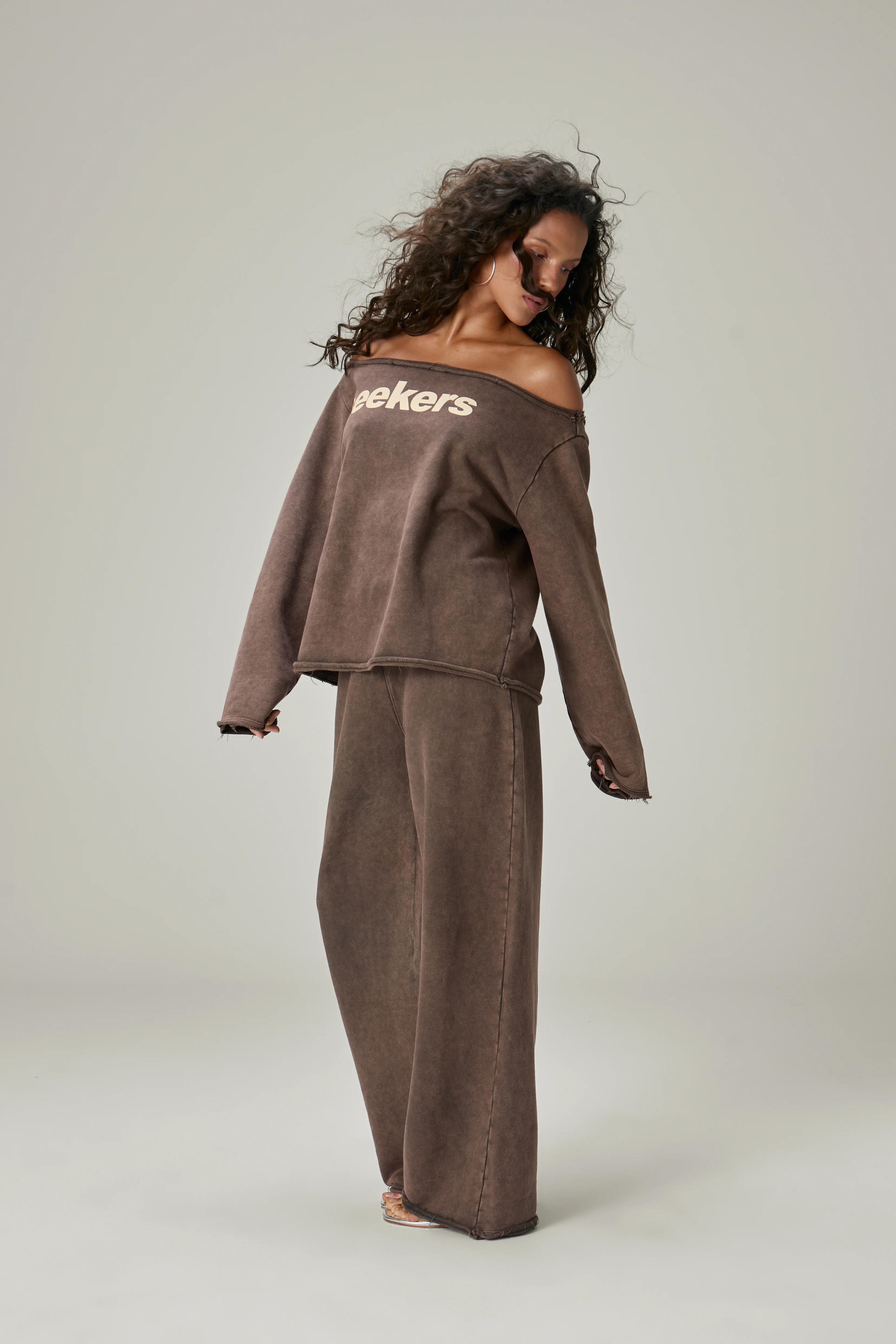 Slouch Wide Leg Sweatpants in Brown