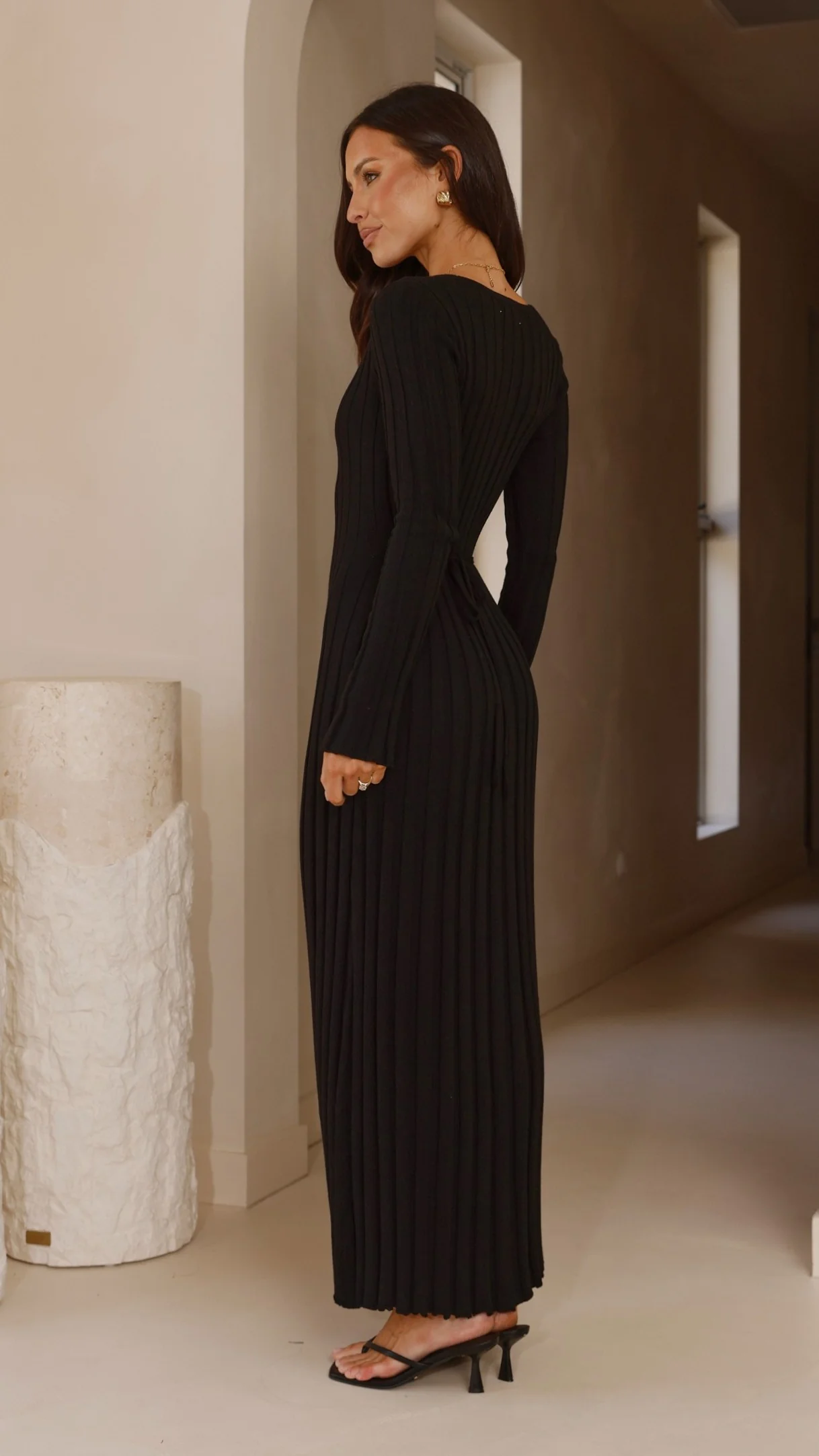 Cyra Long Sleeve Maxi Dress - Black