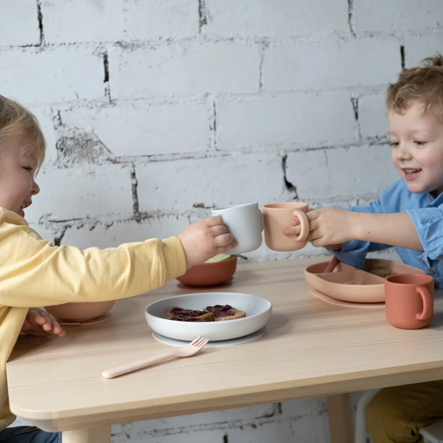 Vogeelle Silicone Training Cup Set - Blush / Terracotta