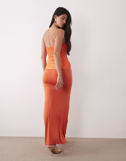 plissé contrast twisted strapless maxi dress in orange