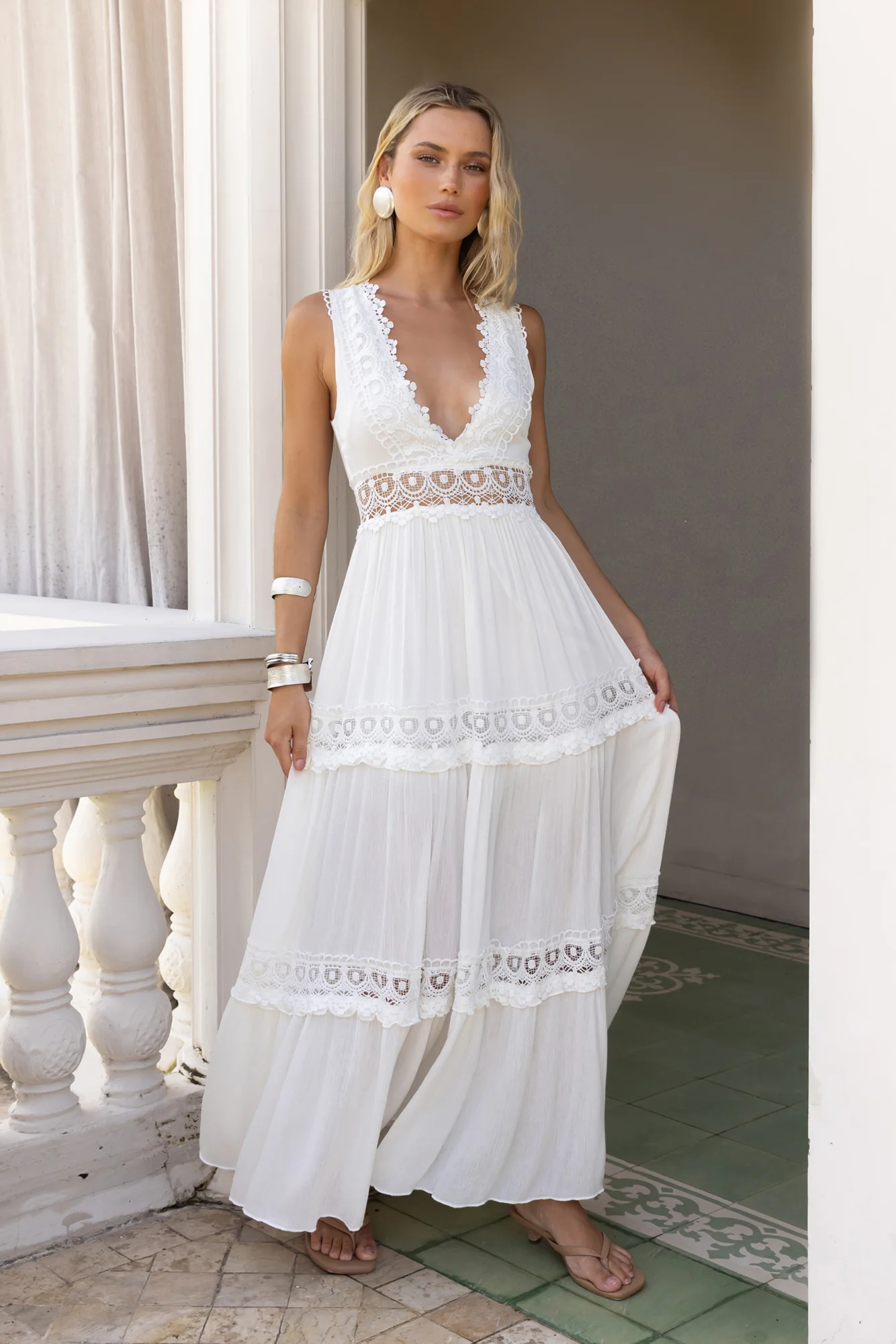 Playing Games Maxi Dress White - luluinthesky