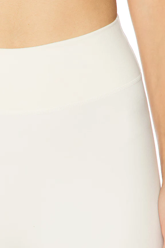 The Essentials Legging