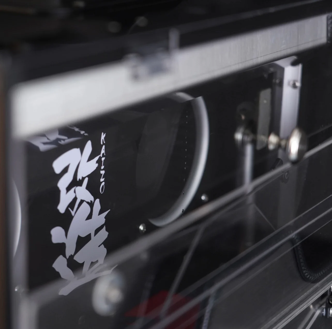 Kaizo Waterfall Spray Booth