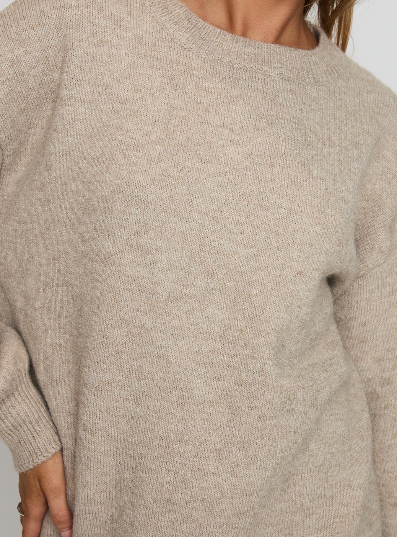 Ryanna Cozy Knit Sweater – Classic Beige Pullover for Effortless Style