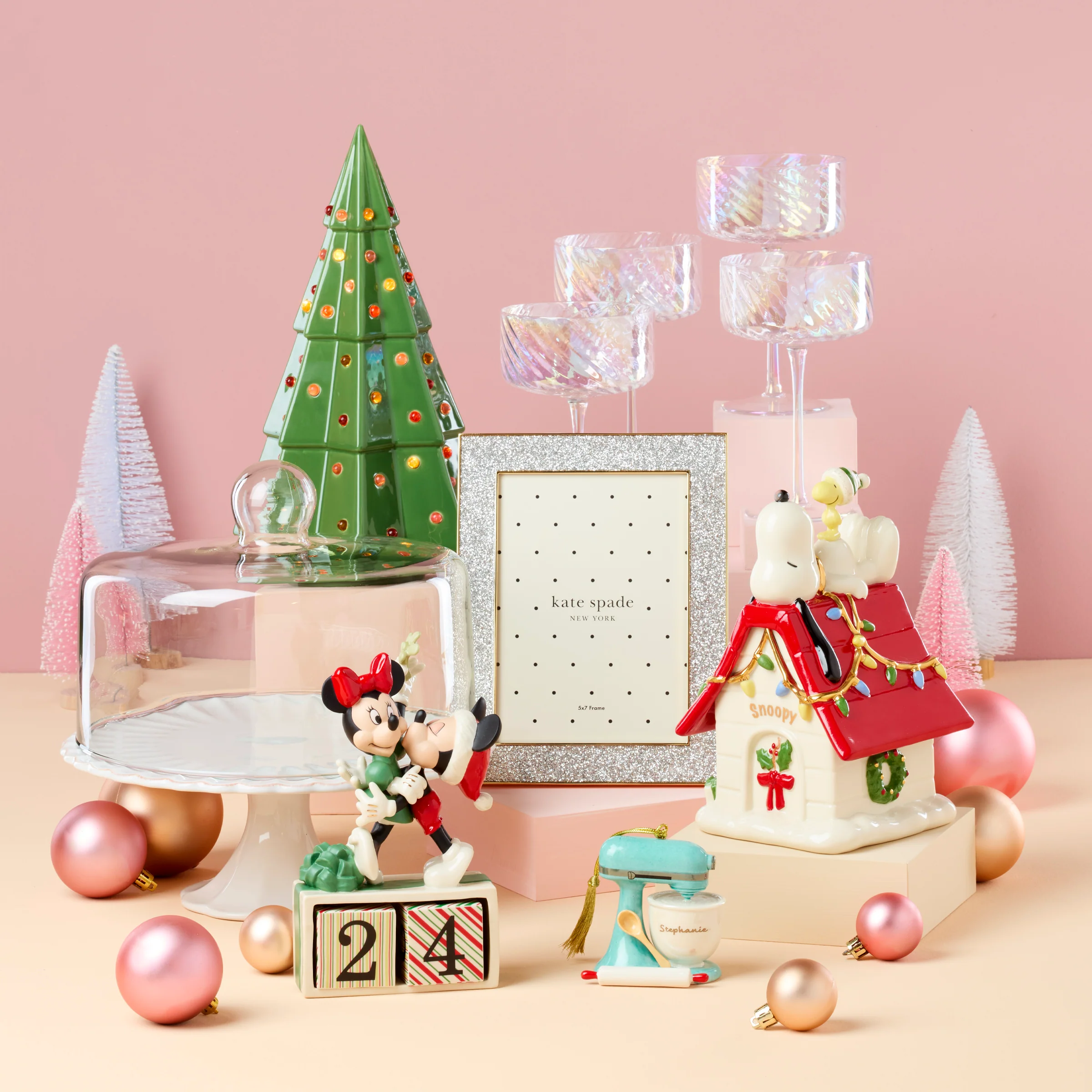 Snoopy Christmas Covered Candy Dish