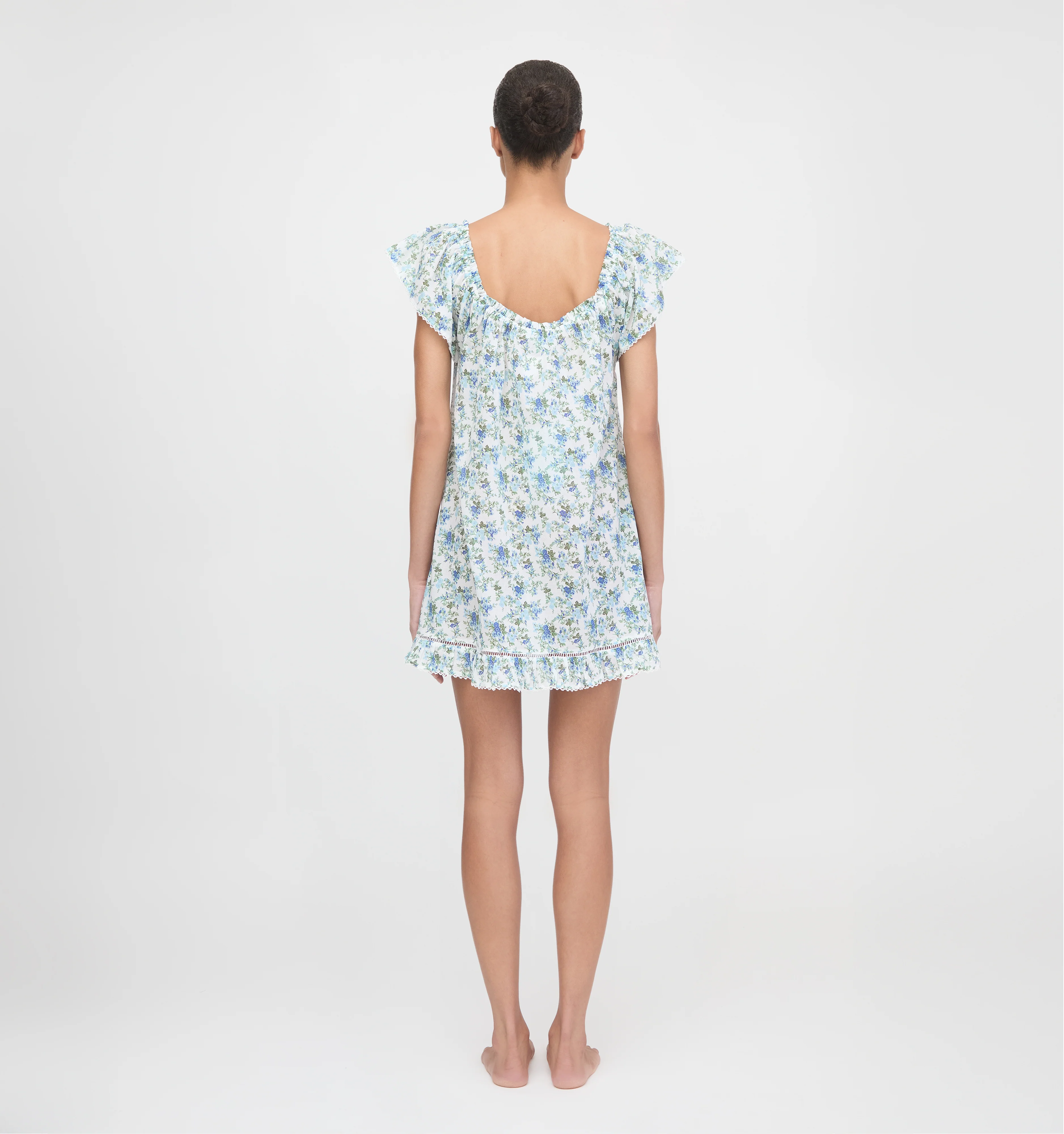 The Lucinda Nightgown - English Daisy