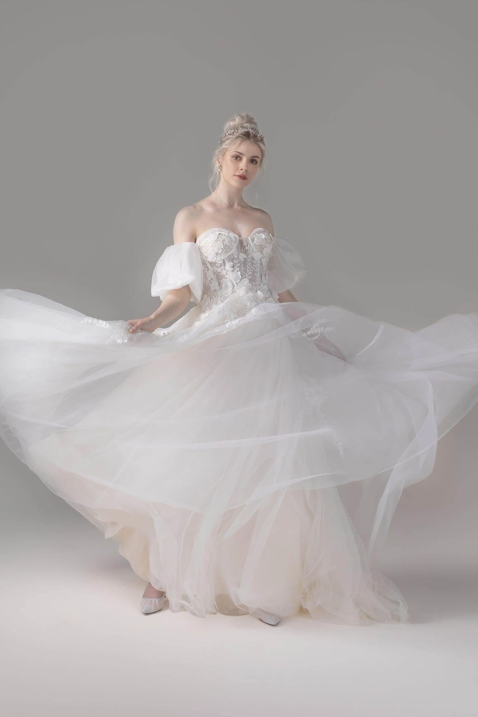 A-Line Court Train Lace Tulle Wedding Dress CW2794